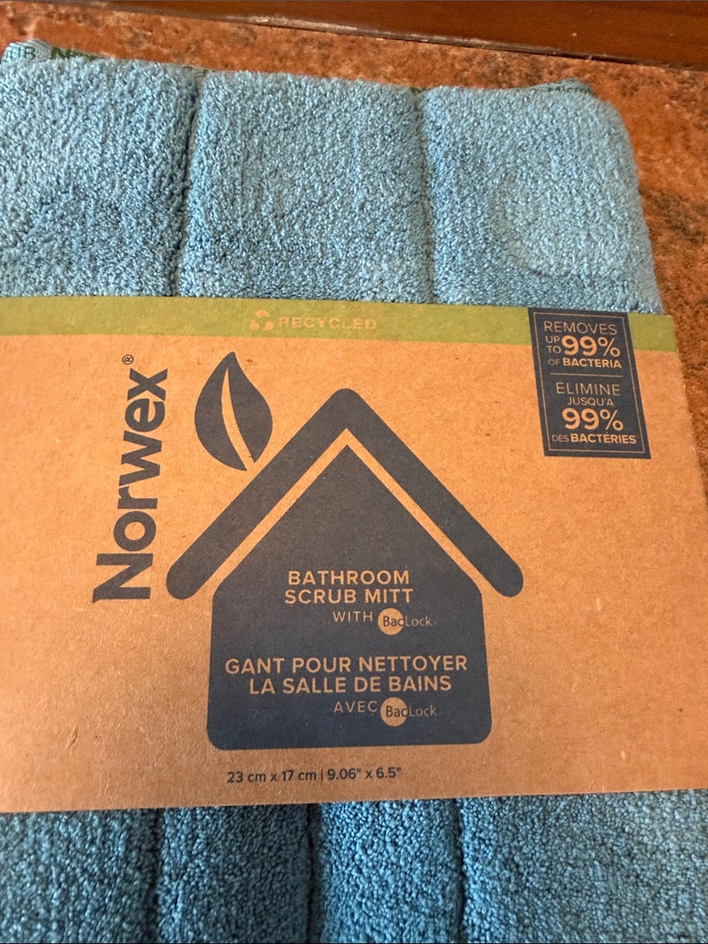 Norwex bathroom scrub mitt with sample bathroom cleaner - Picture 3 of 5